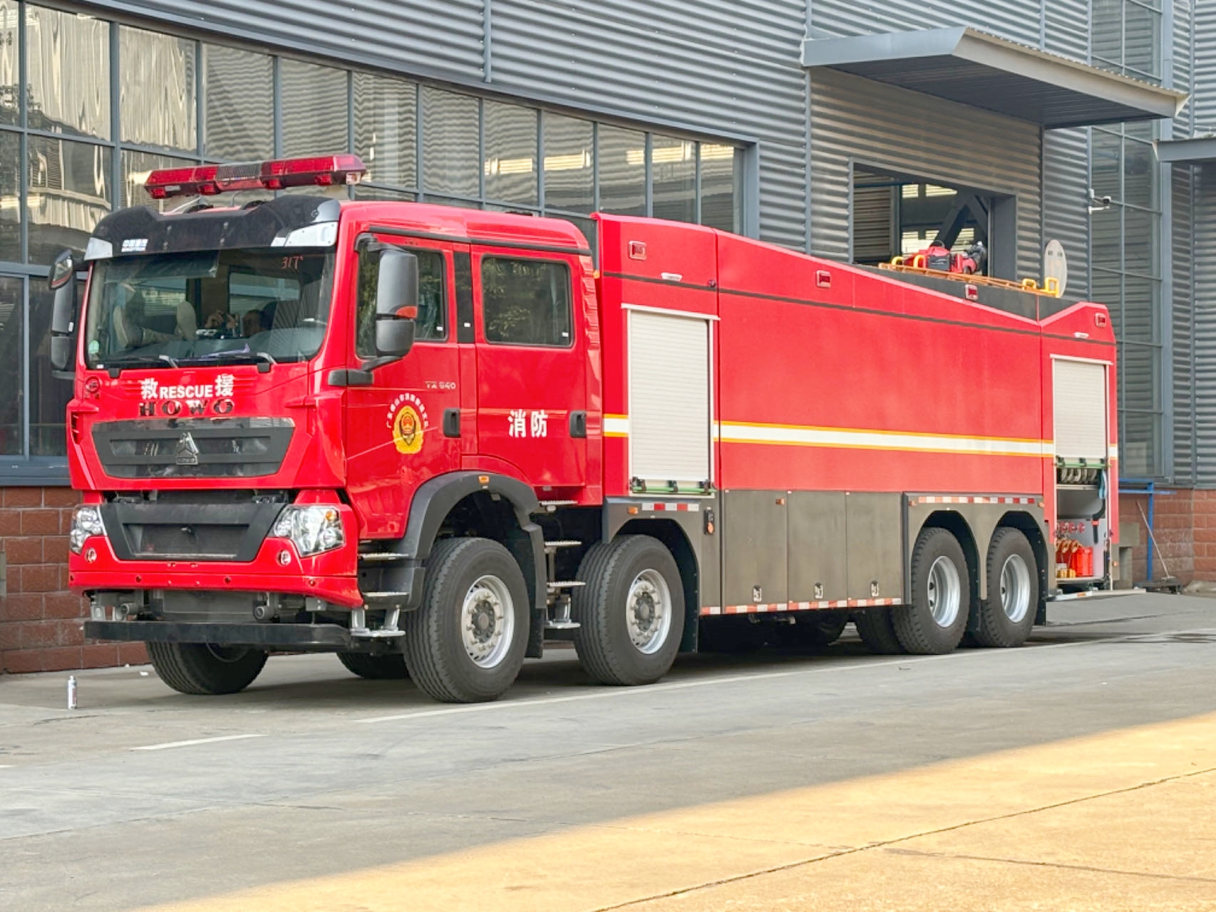 ����5-6����25��ˮ����ĭ����܇(ch��)